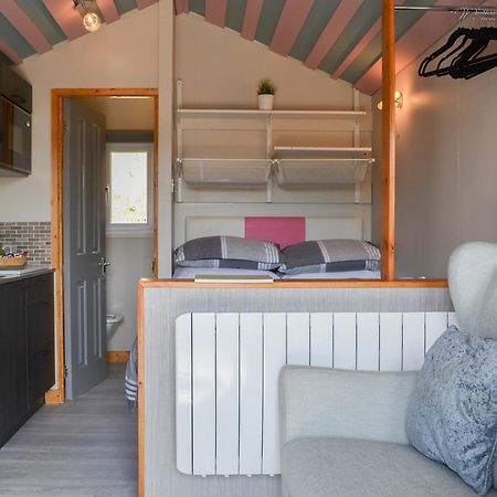 The Rocking Lodge Threlkeld エクステリア 写真