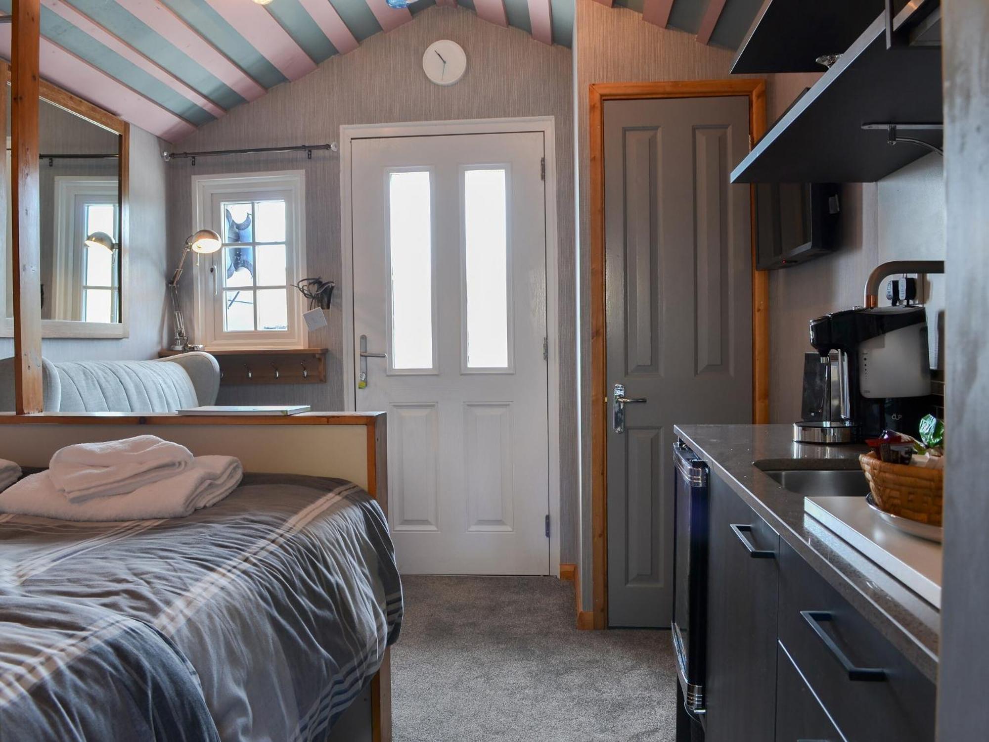 The Rocking Lodge Threlkeld エクステリア 写真