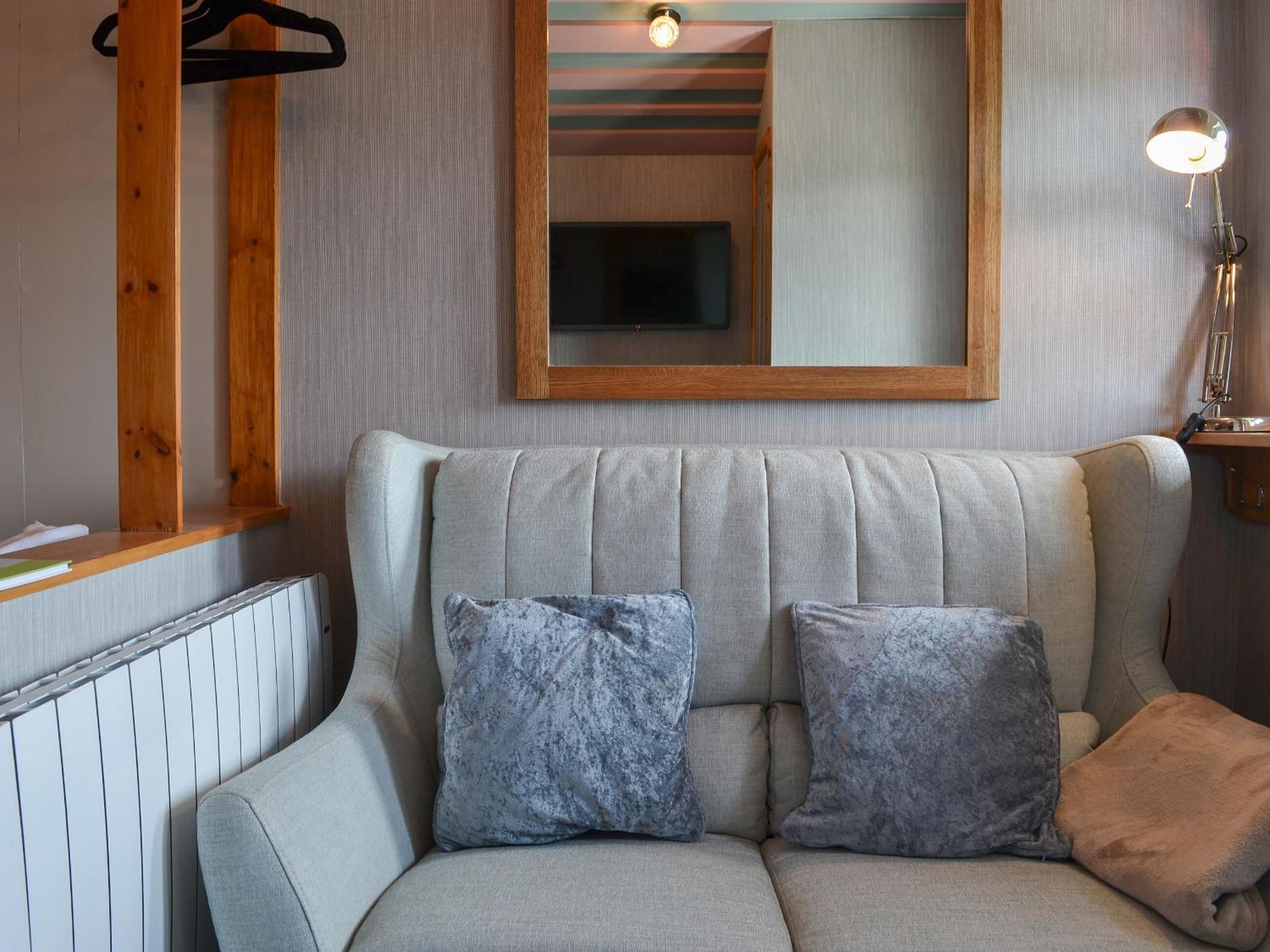 The Rocking Lodge Threlkeld エクステリア 写真